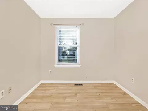 208 Thames Dr, Frederick, MD 21702 photo 29