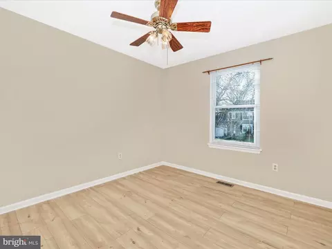 208 Thames Dr, Frederick, MD 21702 photo 27