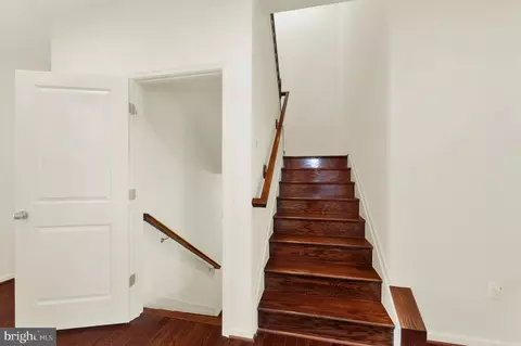 Entry Way - 2006 Benton Way, Frederick, MD 21702 photo 7 of 22