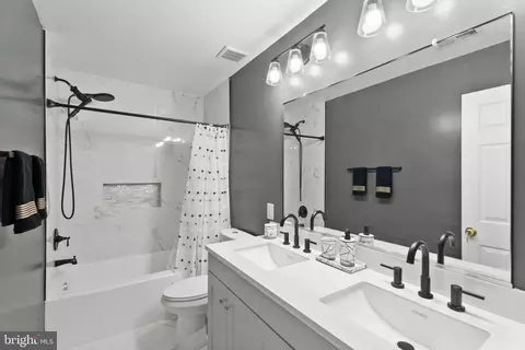Bath - 440 Mohican Dr, Frederick, MD 21701 photo 2 of 3