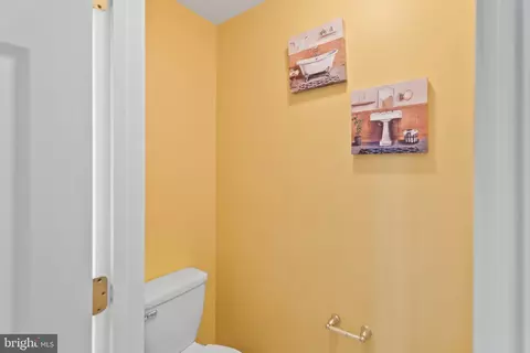 Bath - 440 Mohican Dr, Frederick, MD 21701 photo 3 of 3