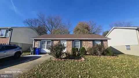 425 Banksia Dr, Frederick, MD 21701