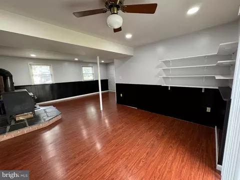 Living - 1519 Andover Ln, Frederick, MD 21702 photo 3 of 5