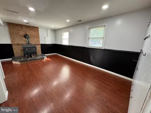 Living - 1519 Andover Ln, Frederick, MD 21702 photo 1 of 5