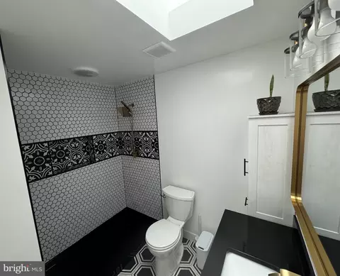 Bath - 1519 Andover Ln, Frederick, MD 21702 photo 1 of 2