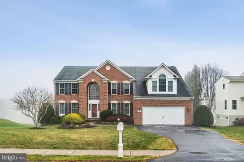 13221 Manor South Dr, Mount Airy, MD 21771