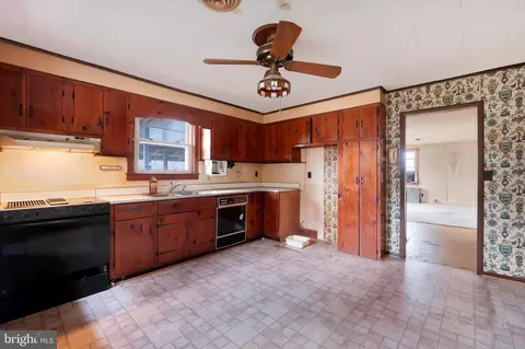 5912 Quinn Rd, Frederick, MD 21701 photo 7