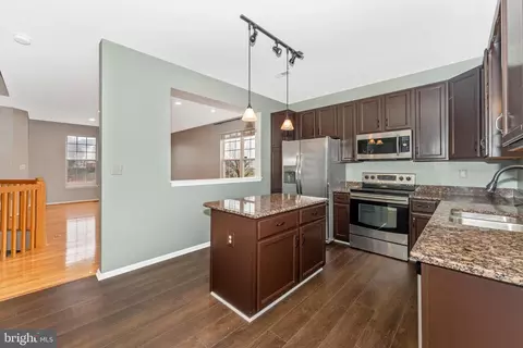 Kitchen - 950 Turning Point Ct, Frederick, MD 21701 photo 3 of 4