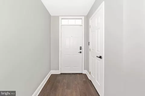 Entry Way - 950 Turning Point Ct, Frederick, MD 21701 photo 1 of 4