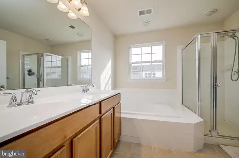 2020 Spring Run Cir, Frederick, MD 21702 photo 13