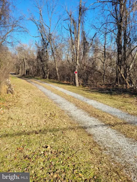 8722 Hampton Valley Rd, Emmitsburg, MD 21727