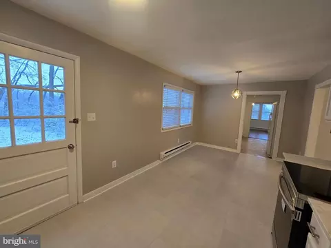 Entry Way - 4304 Calvert Cir, Frederick, MD 21703 photo 3 of 11
