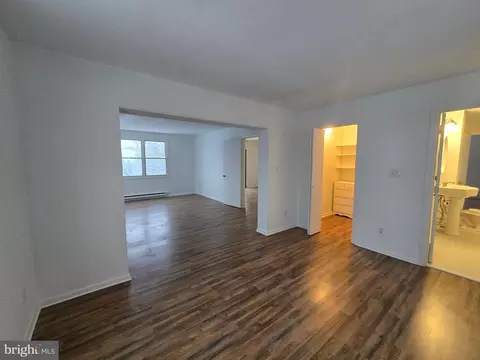 Living - 4304 Calvert Cir, Frederick, MD 21703 photo 18 of 23