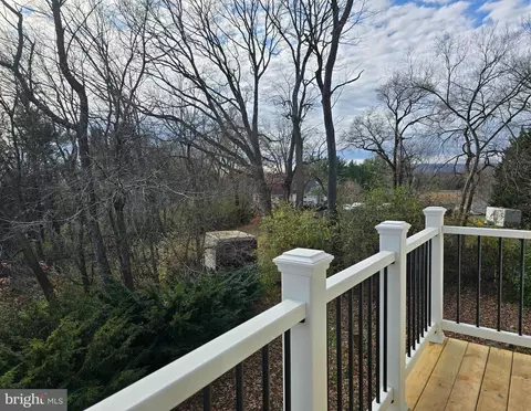 Exterior - 4304 Calvert Cir, Frederick, MD 21703 photo 4 of 9