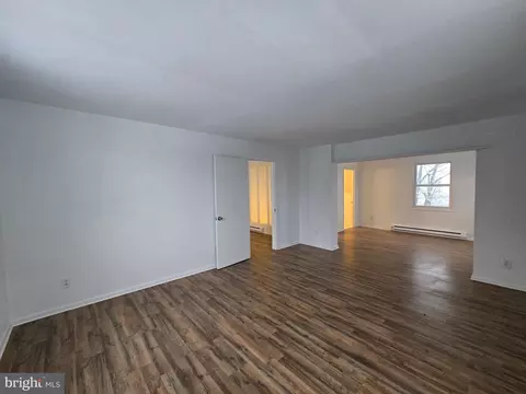 Living - 4304 Calvert Cir, Frederick, MD 21703 photo 19 of 23