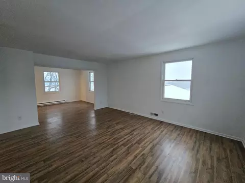 Living - 4304 Calvert Cir, Frederick, MD 21703 photo 20 of 23