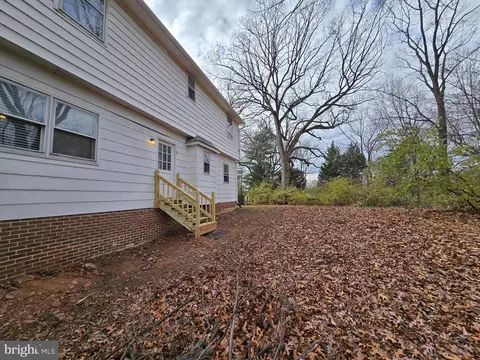 Exterior - 4304 Calvert Cir, Frederick, MD 21703 photo 5 of 9