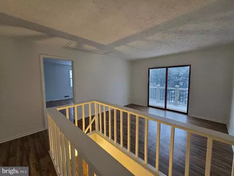 Living - 4304 Calvert Cir, Frederick, MD 21703 photo 9 of 23