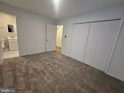 Bedroom - 4304 Calvert Cir, Frederick, MD 21703 photo 2 of 6