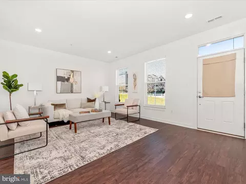 Living - 410 Waverley Dr, Frederick, MD 21702 photo 2 of 6