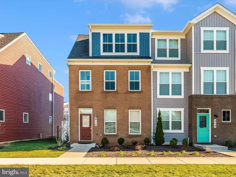 410 Waverley Dr, Frederick, MD 21702