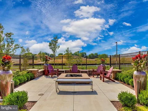 View/Area - 410 Waverley Dr, Frederick, MD 21702 photo 2 of 2