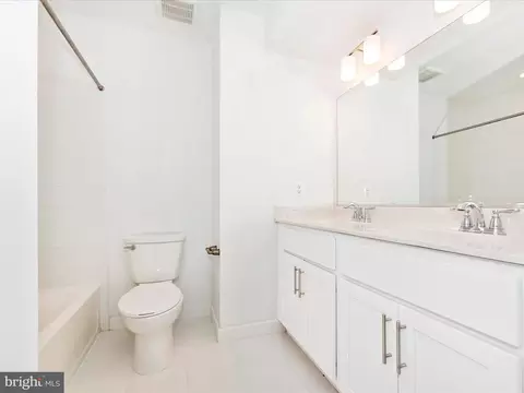 Bath - 410 Waverley Dr, Frederick, MD 21702 photo 2 of 4
