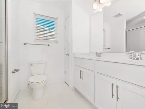 Bath - 410 Waverley Dr, Frederick, MD 21702 photo 3 of 4