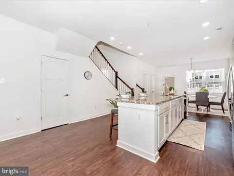 Entry Way - 410 Waverley Dr, Frederick, MD 21702 photo 4 of 9