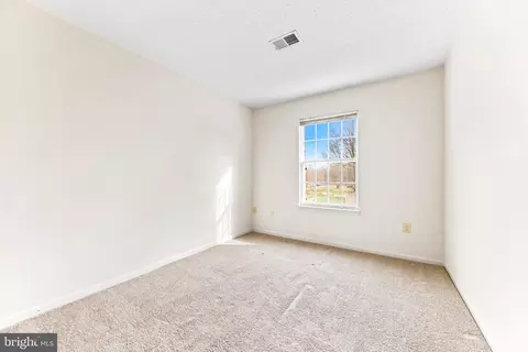 Bedroom - 5244 Regal Ct, Frederick, MD 21703 photo 3 of 4