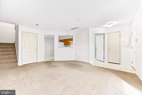 Living - 5244 Regal Ct, Frederick, MD 21703 photo 1 of 5