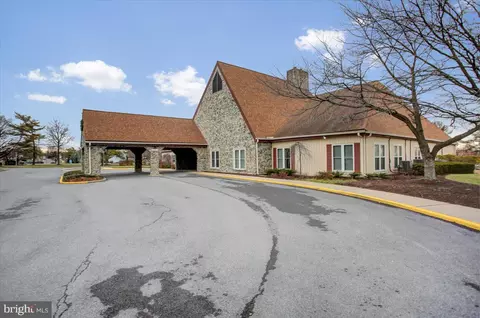 Exterior - 5690 Crabapple Dr, Frederick, MD 21703 photo 4 of 4