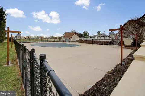 Exterior - 5690 Crabapple Dr, Frederick, MD 21703 photo 3 of 4