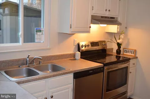 Kitchen - 1739 Northridge Ln, Frederick, MD 21702 photo 3 of 3