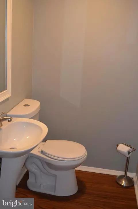 Bath - 1739 Northridge Ln, Frederick, MD 21702 photo 1 of 6
