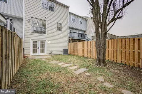 Exterior - 429 Megan Ct, Frederick, MD 21701 photo 3 of 4