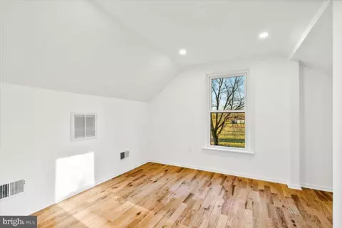 Bedroom - 1691 Shookstown Rd, Frederick, MD 21702 photo 2 of 2