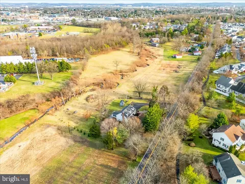 View/Area - 1691 Shookstown Rd, Frederick, MD 21702 photo 4 of 8