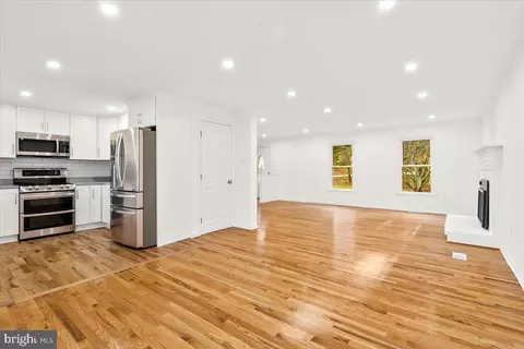 Living - 1691 Shookstown Rd, Frederick, MD 21702 photo 5 of 5
