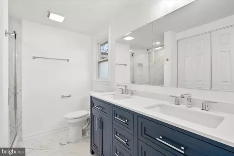 Bath - 1691 Shookstown Rd, Frederick, MD 21702 photo 1 of 5