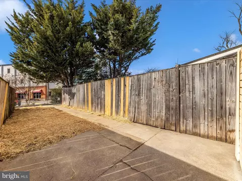 Exterior - 115 Water St, Frederick, MD 21701 photo 6 of 8