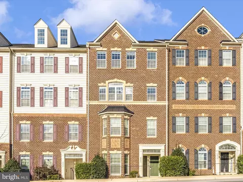 204 A Mill Pond Rd, Frederick, MD 21701