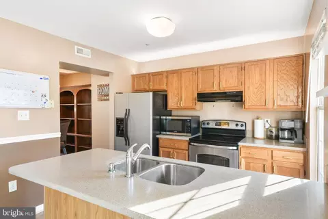 2239 Wetherburne Way, Frederick, MD 21702 photo 2
