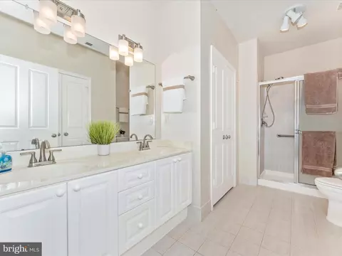 Bath - 2500 Waterside Dr #318, Frederick, MD 21701 photo 2 of 4
