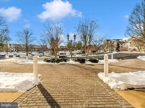 Exterior - 2500 Waterside Dr #318, Frederick, MD 21701 photo 4 of 14