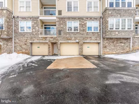Exterior - 2500 Waterside Dr #318, Frederick, MD 21701 photo 8 of 14