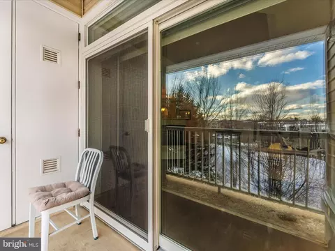 Exterior - 2500 Waterside Dr #318, Frederick, MD 21701 photo 2 of 14