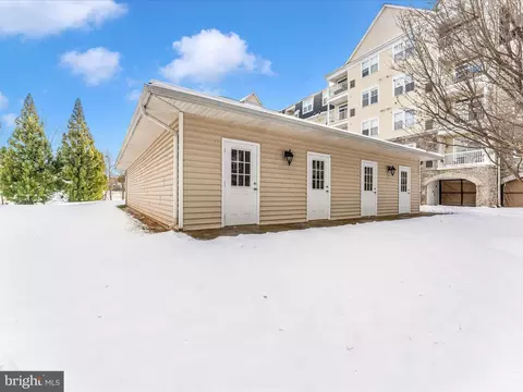 Exterior - 2500 Waterside Dr #318, Frederick, MD 21701 photo 5 of 14