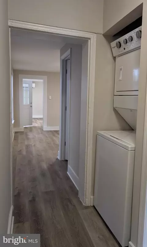 Entry Way - 39 E 5th St, Frederick, MD 21701 photo 2 of 3