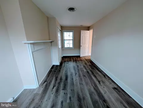 Bedroom - 39 E 5th St, Frederick, MD 21701 photo 2 of 2